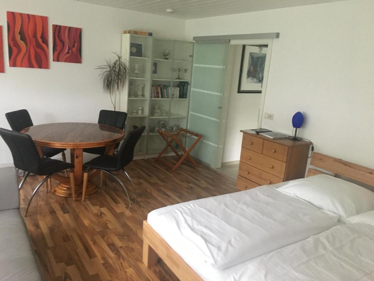 Apartment Ройтлинген Экстерьер фото