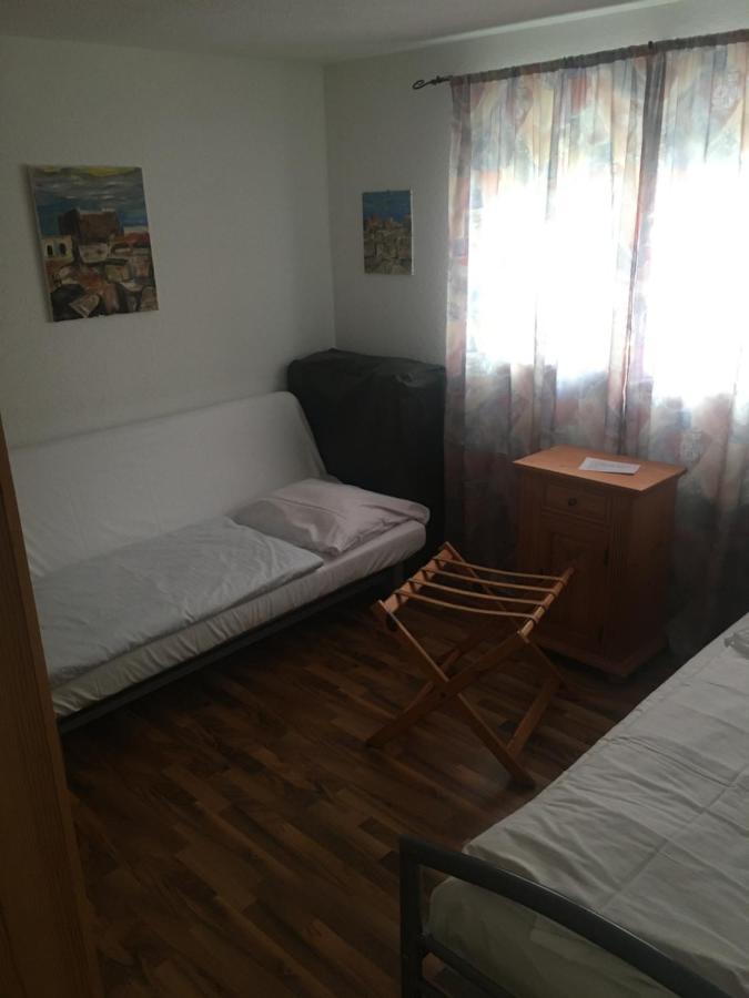 Apartment Ройтлинген Экстерьер фото