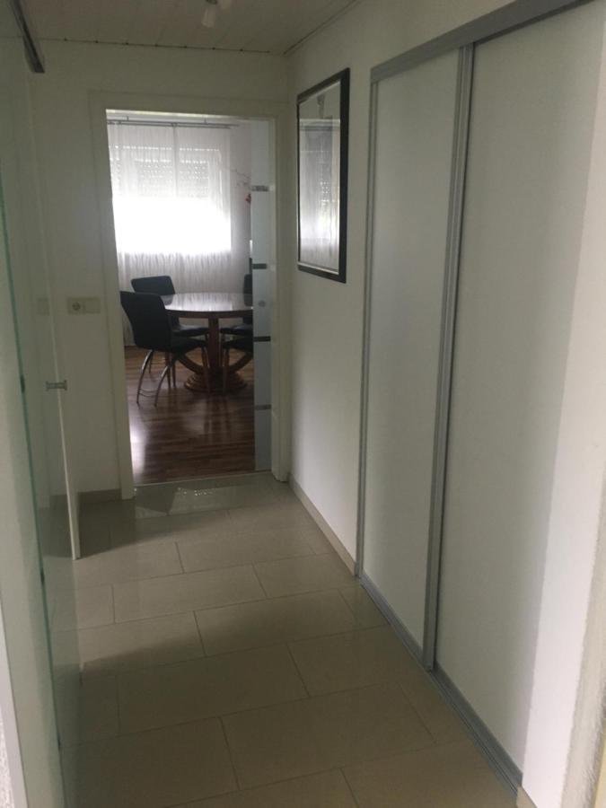 Apartment Ройтлинген Экстерьер фото