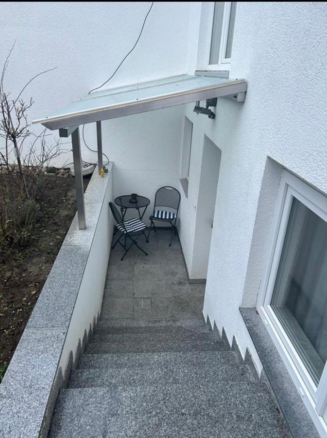 Apartment Ройтлинген Экстерьер фото